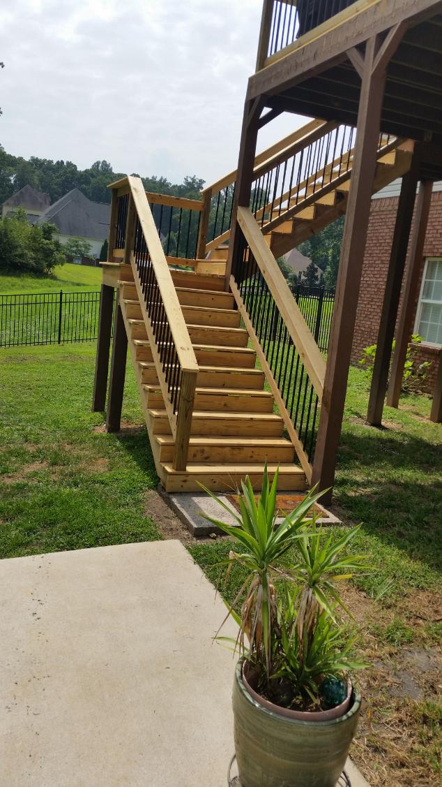 Two story Soddy Daisy Deck