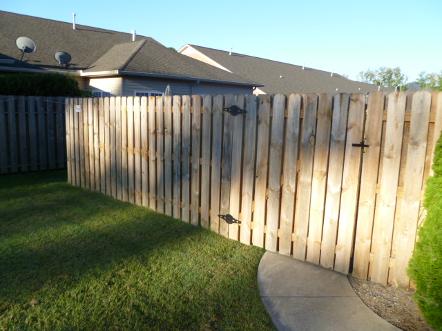 A new fence in Chattanooga TN before staining
