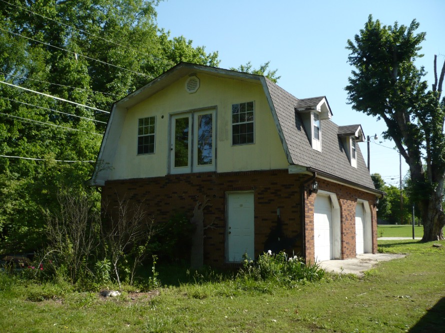 Kimball TN Garage Before Painting